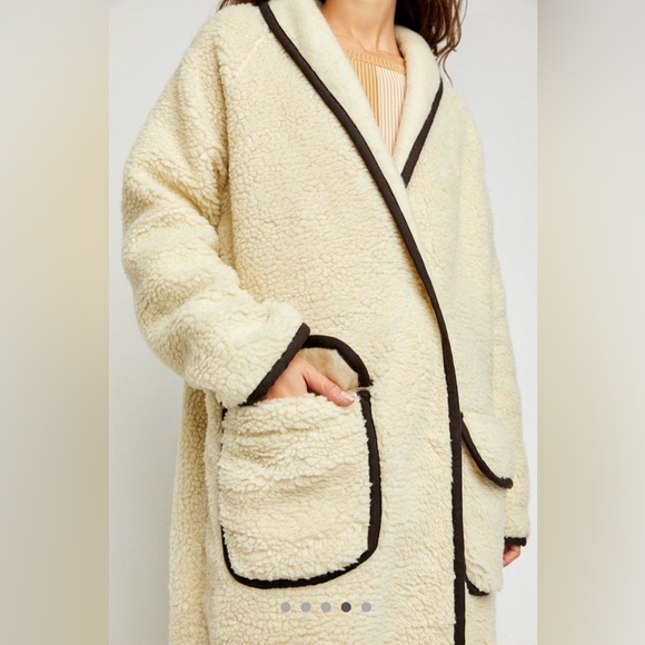 Free People Cream Teddy Jacket with Black Trim - Picture 4 of 4
